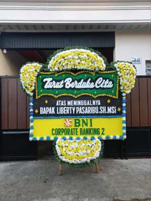 Papan Bunga Duka di Kebon Besar